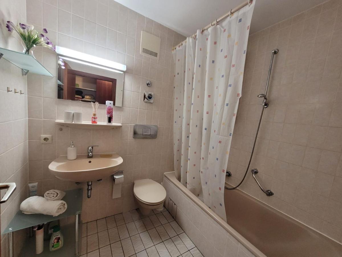 Appartement An Der Weinstrasse Bad Bergzabern Esterno foto
